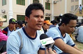 កម្មករ​ជាង ​១០០ ​នាក់​តវ៉ា​នៅ​ខាង​មុខ​ក្រសួង​ការងារ