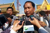 មន្ត្រី​សម្ព័ន្ធ​សហជីព​ស៊ីខាវឌូ​ចូល​បំភ្លឺ​តុលាការ​រឿង​ពុករលួយ