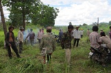 ពលរដ្ឋ​ពីរ​ក្រុម​ប្រឈម​មុខ​ដាក់​គ្នា​ចាប់​យក​ដី​នៅ​ខេត្ត​សៀមរាប