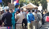 អ្នកមានជម្លោះដីធ្លី ផ្អាកបាតុកម្មនៅទីលានប្រជាធិបតេយ្យ
