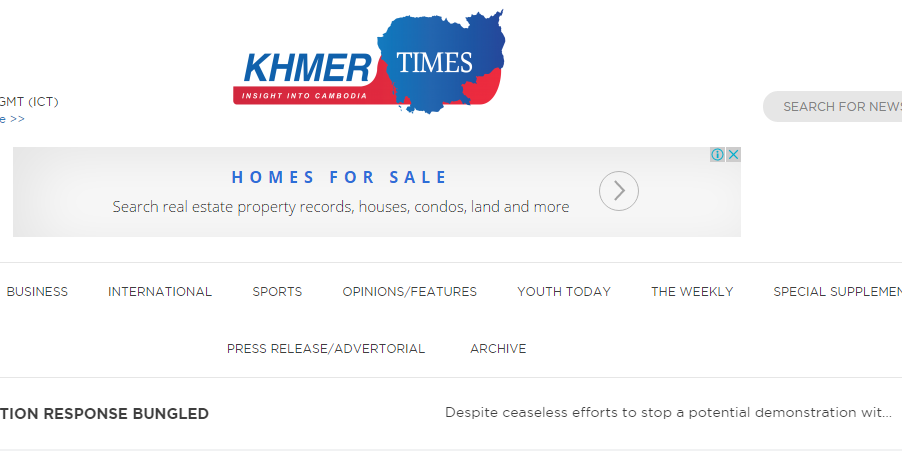 Hun Sen Gives Land Titles to Families