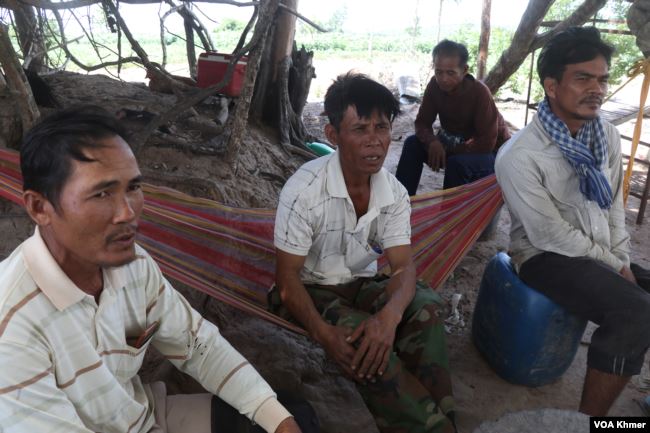 អ្នកភូមិ​បង្ហាញ​ក្តីសង្ឃឹម​រឿង​ជម្លោះ​ដីធ្លី ក្រោយ​ឧកញ៉ា​និង​អភិបាលរង​ខេត្តបាត់ដំបង​ត្រូវបាន​បញ្ជូន​ទៅ​តុលាការ
