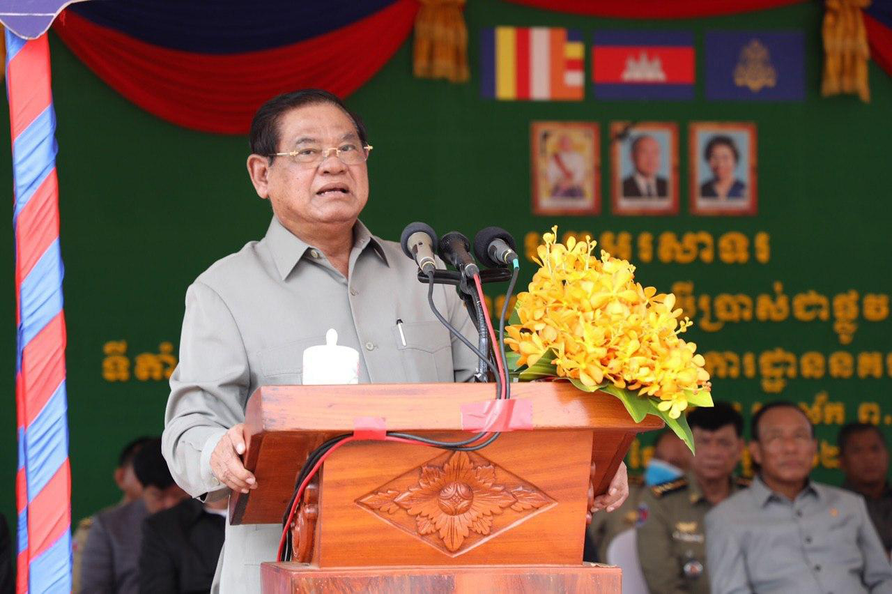 រដ្ឋមន្ដ្រីមហាផ្ទៃ ប្រាប់អាជ្ញាធរ រាជរដ្ឋាភិបាល ថា មុននឹងប្រឆាំង បដិវត្តពណ៌ ត្រូវប្រឆាំងខ្លួនឯង ជាមុនសិន