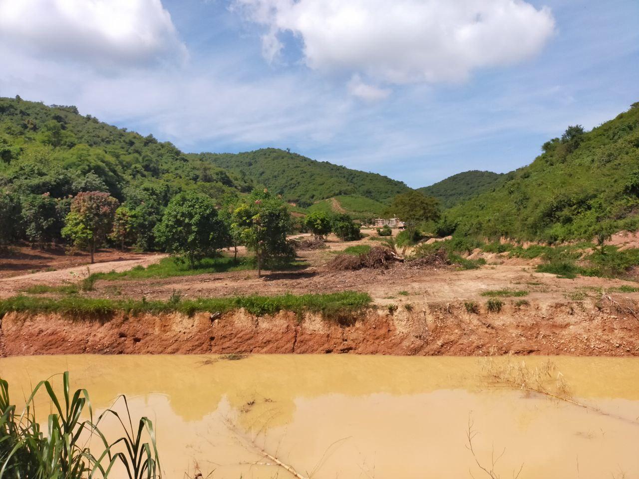 នាយកវិទ្យាល័យចម្ការដូង ច្រានចោលការចោទថា លោកគំរាមបាញ់សម្លាប់ពលរដ្ឋ២នាក់ ក្នុងរឿងដីធ្លីនៅខេត្តកែប
