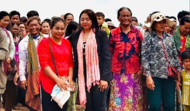 ទីបំផុត រឿង​ទំនាស់​ដីធ្លី​រវាង​ពល​រដ្ឋ​ជាមួយ​ក្រុមហ៊ុន សូ ងួ​ន នៅ​ភ្នំ​ថ្លាន់​១០០ ឈាន់​ដល់ទី​បញ្ចប់​ដោយ​សន្តិវិធី